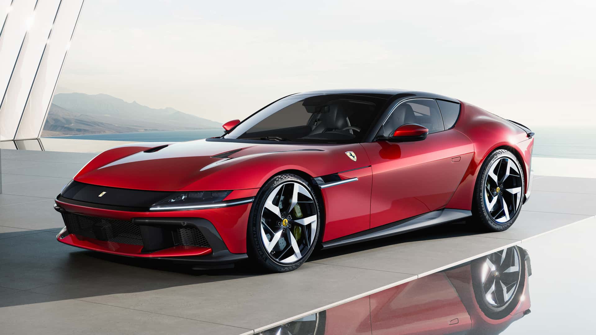 Read more about the article The new Ferrari 12Cilindri delivers 830 hp the old-fashioned way
